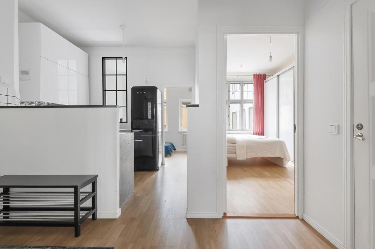 Wehost Fabulous 2br In Prestigious Punavuori @iso Roobertinkatu 26 Appartamento