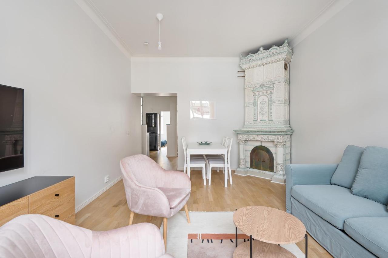 Wehost Fabulous 2br In Prestigious Punavuori @iso Roobertinkatu 26 Appartamento